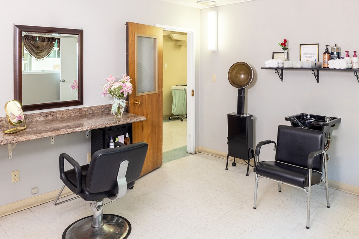 The salon at Medical Hill